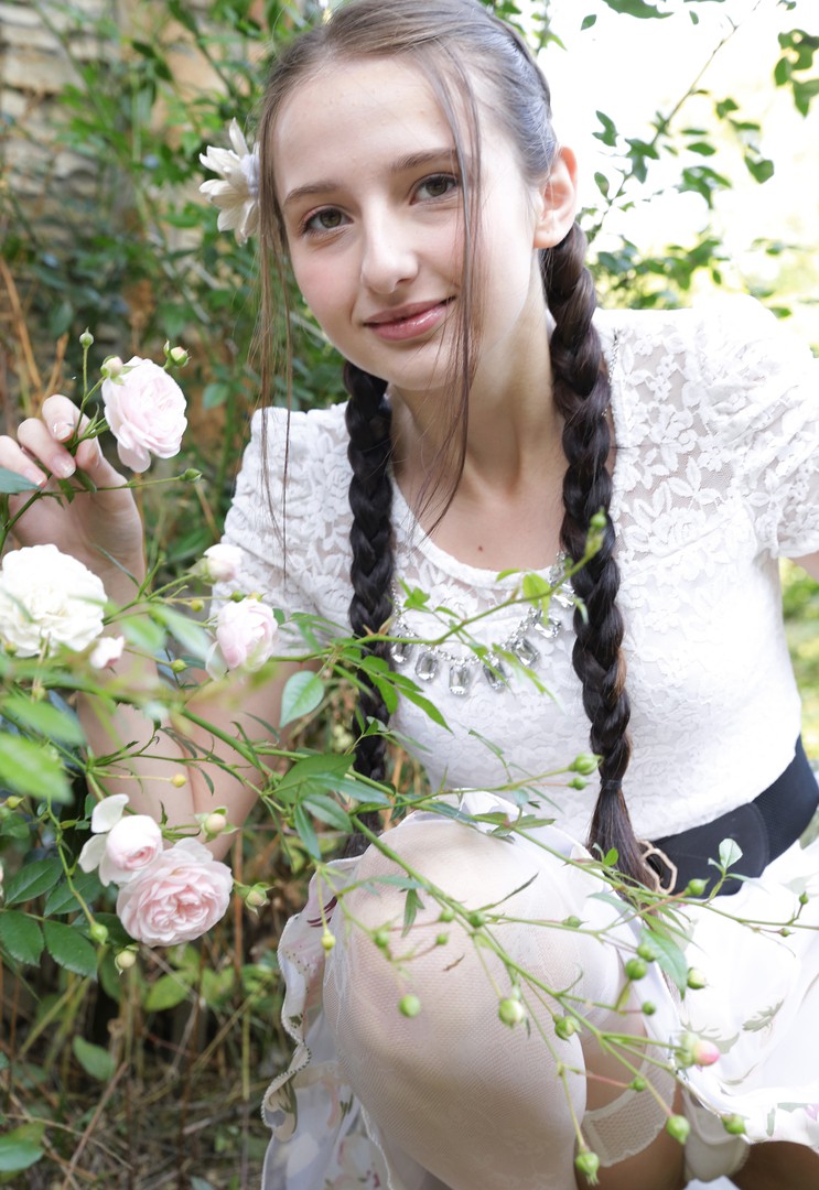 Kristina M精品写真视频第十七弹